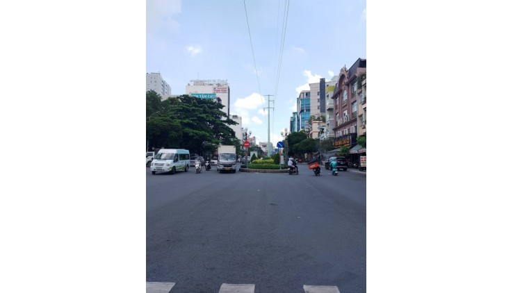 BÁN NHÀ PHÚ NHUẬN HXH 60M2 5 TẦNG NGANG 5M SỔ VUÔNG 5 PN HẺM THÔNG PHAN XÍCH LONG HIẾM 10.5 TỶ.